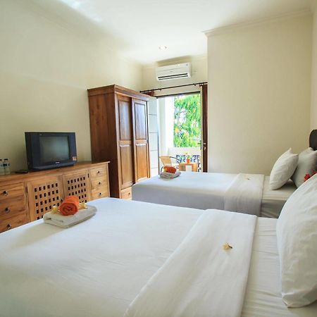 Ivanka Airport Inn Кута Екстер'єр фото