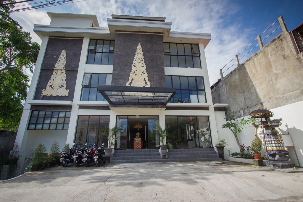 Ivanka Airport Inn Кута Екстер'єр фото