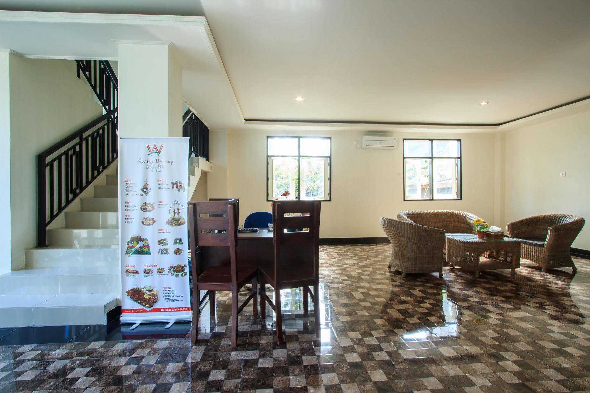 Ivanka Airport Inn Кута Екстер'єр фото