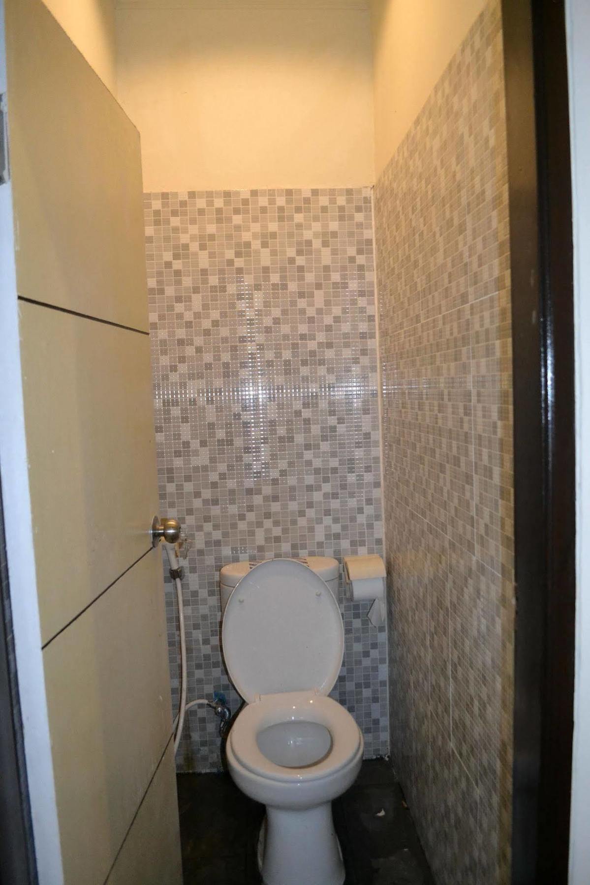 Ivanka Airport Inn Кута Екстер'єр фото